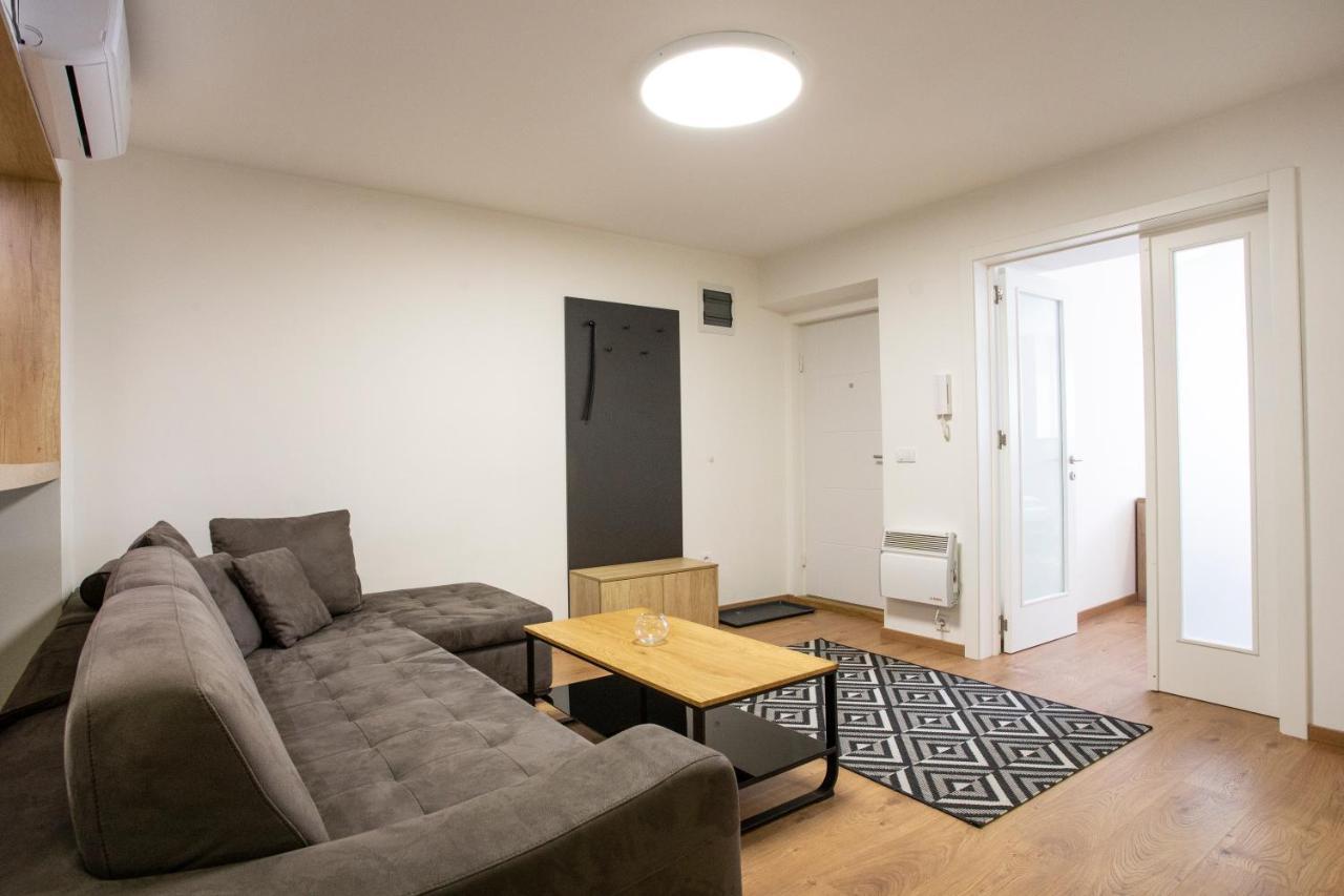 Apartment Ivy Belgrade Extérieur photo